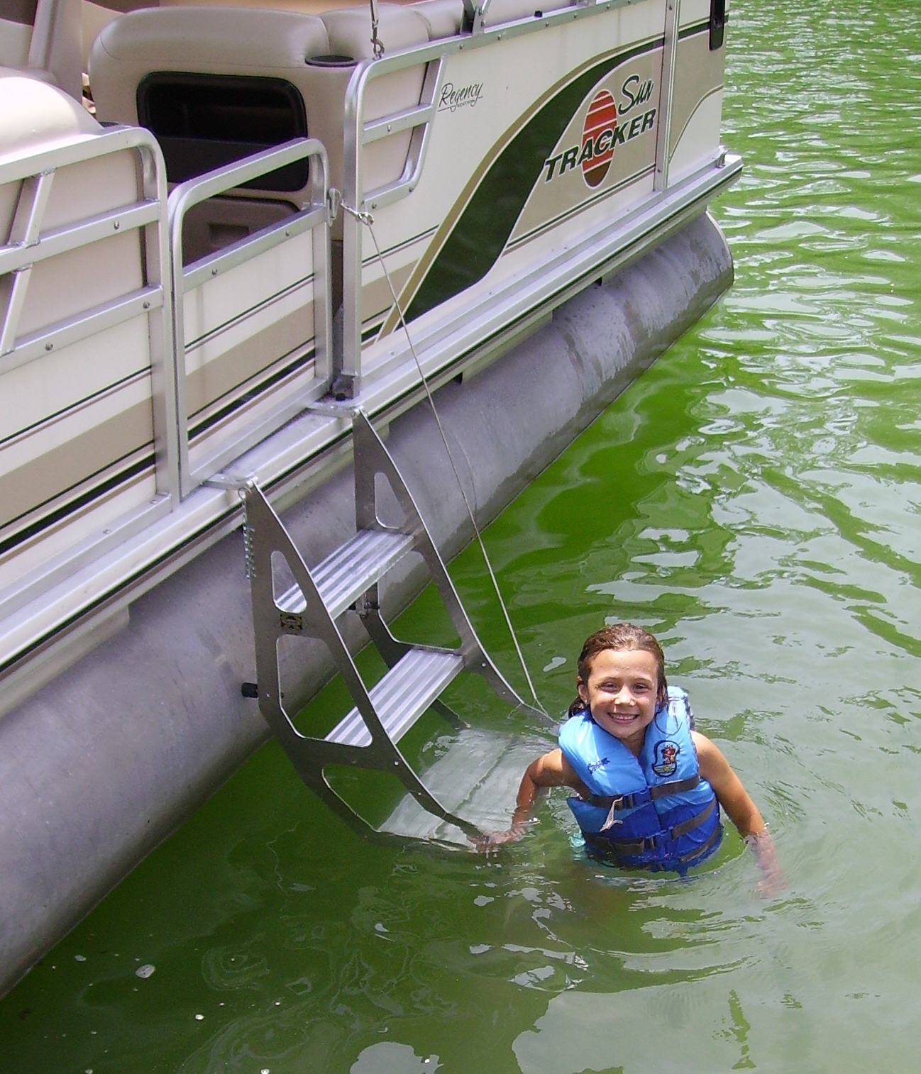 Tooner I Pontoon Ladder | Pontoon Boat Access | Marine | IAS